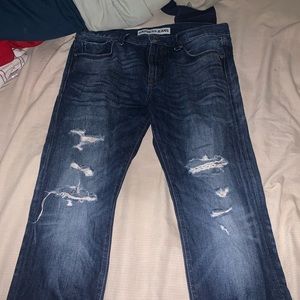Selling 7 different styles of express jeans